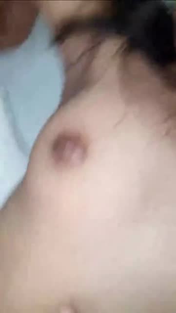 Main bareng adik di hotel