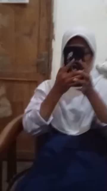 ecempeh jilbab gemoy pulang sekolah mekinya gatal pengen omek