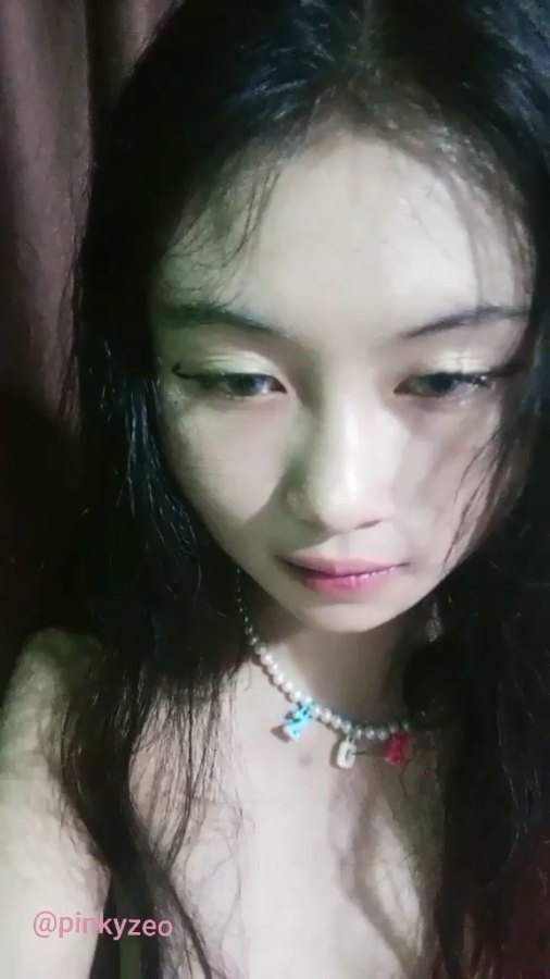 pamerin badan mungilnya 