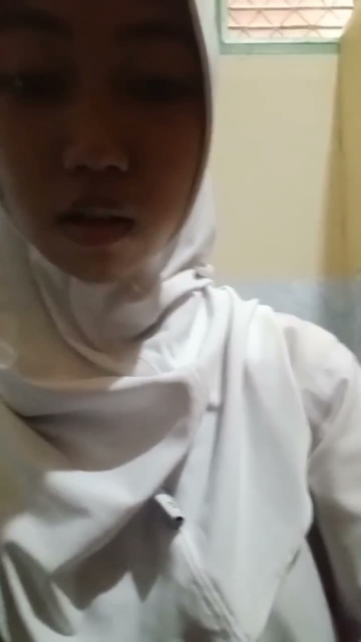 Risma eSMA Pamer Aset di Toilet Sekolah