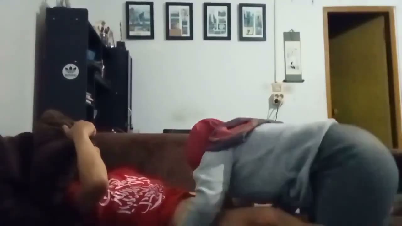 HIJAB - Istri kerja anak sekolah main sama janda.mp4