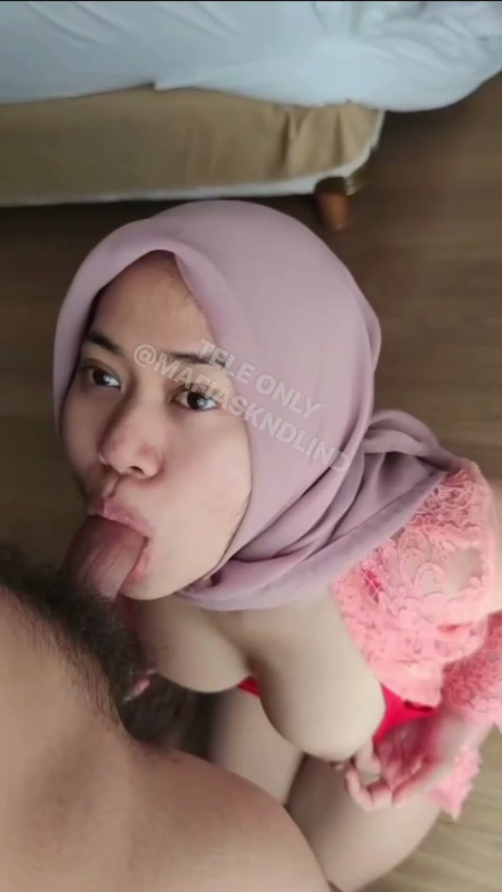 ukthy gemoy diajakin cekin sambil pake baju dinas bikin sagne banget 