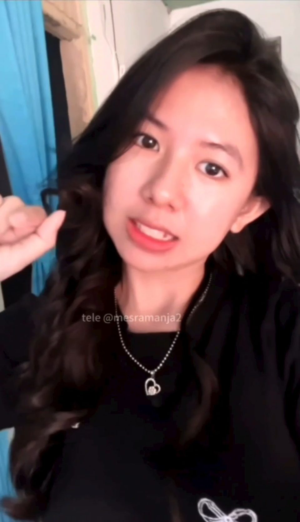 Colmek di halaman rumah nih